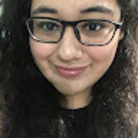 Meet your Posher, Fatima - Picture 1 of 1